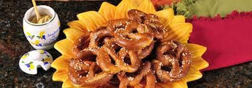 Martins Handmade, Hand Twisted Pretzels With Salt- 21 Oz. Tub (1 Tub)