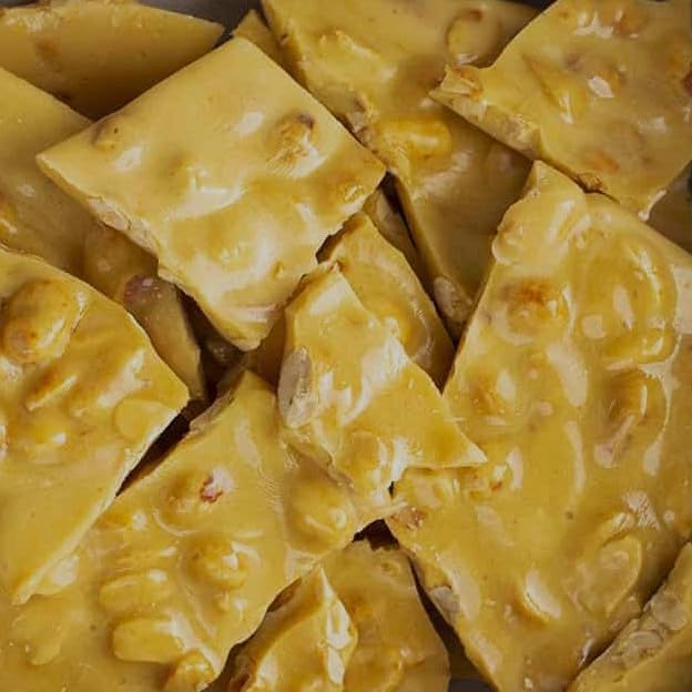 Old Fashioned Home Made Style Traditional Peanut Brittle Bulk Candy (1 Pound)