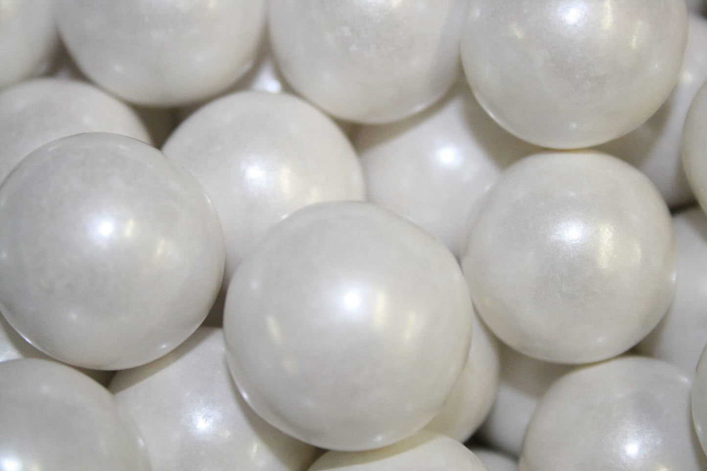 BAYSIDE CANDY Gumballs - 1 Large Shimmer & Solid Colors - White - 1LB Pack