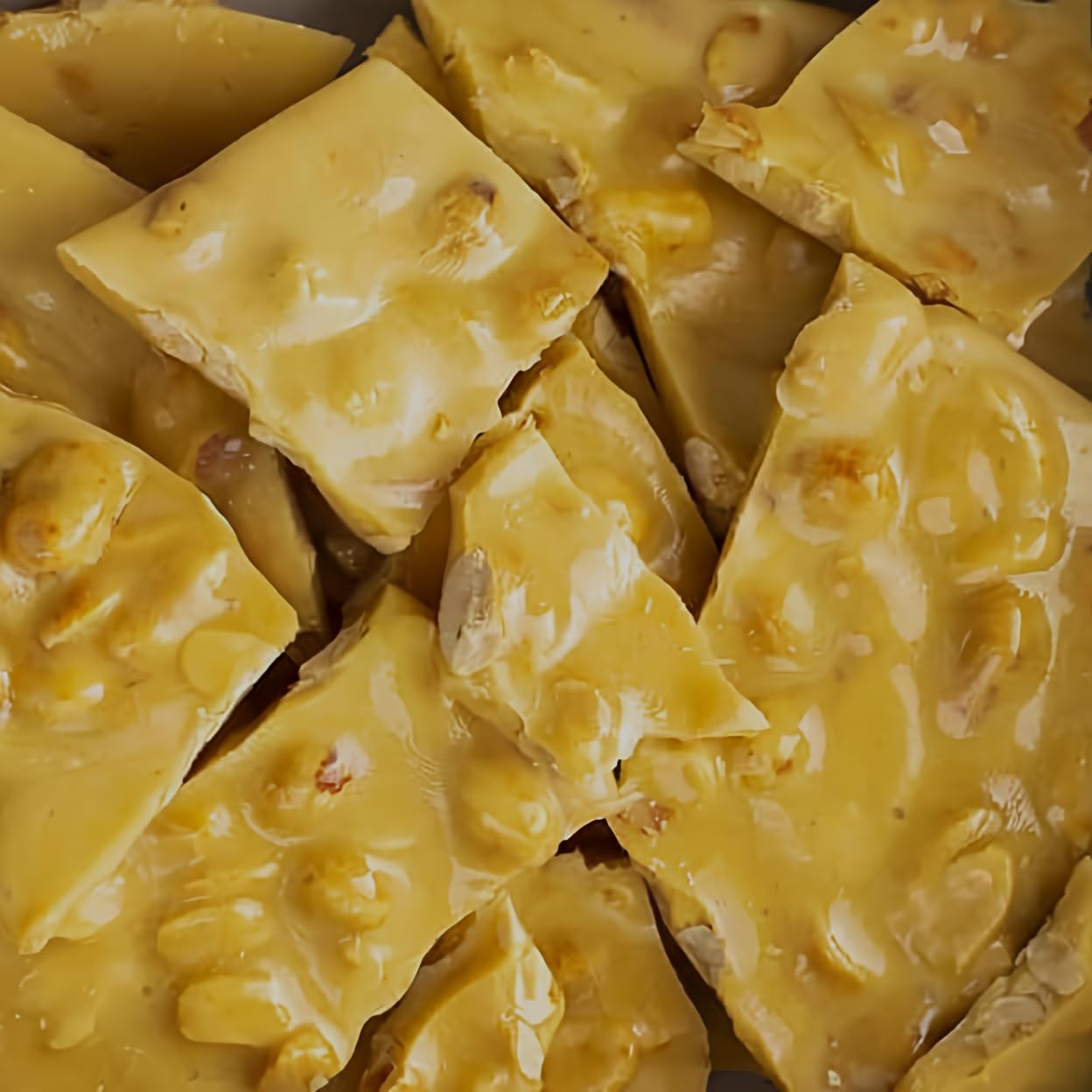 Old Fashioned Home Made Style Traditional Peanut Brittle Bulk Candy (2 Pound)
