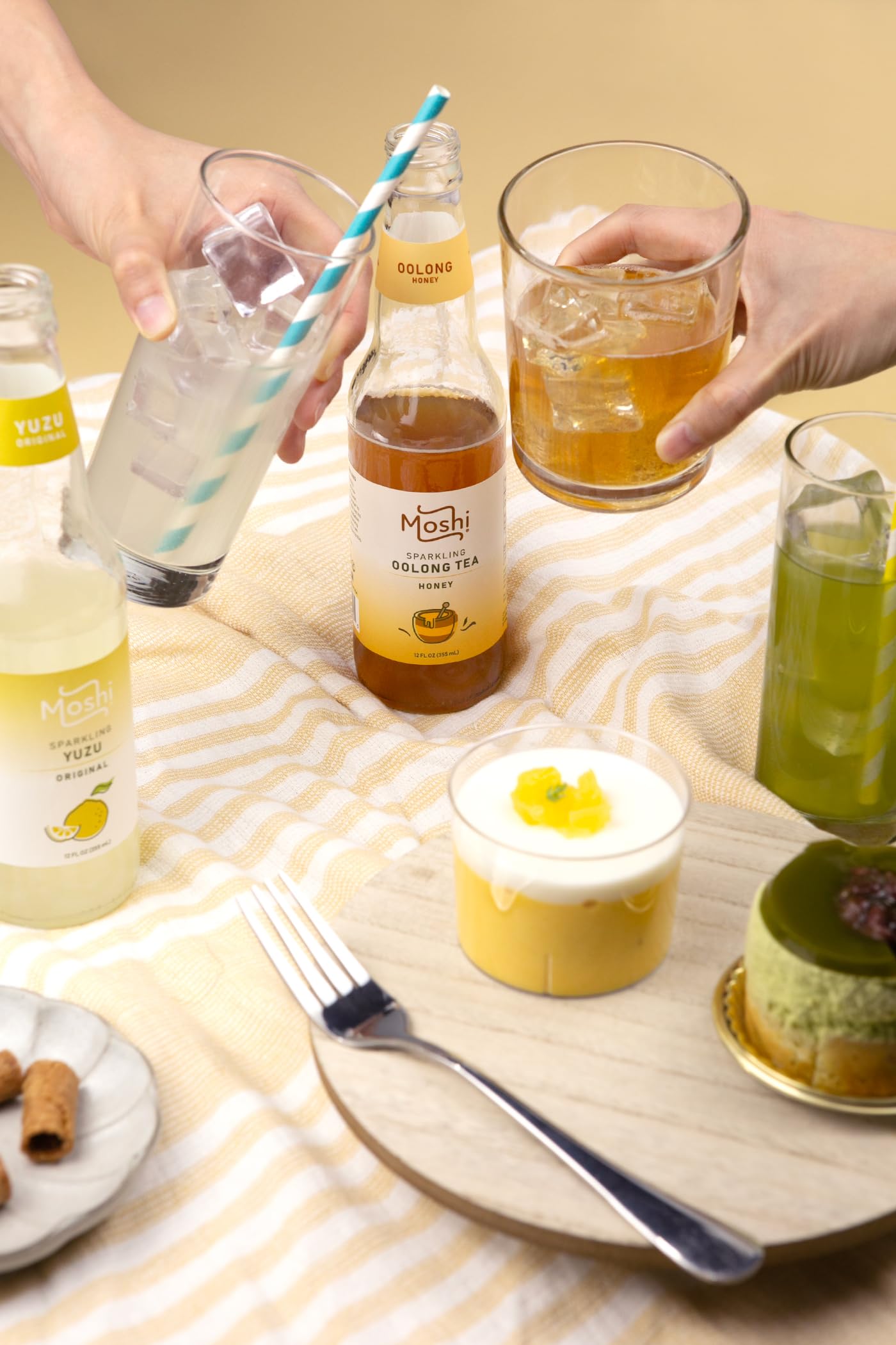 Moshi Sparkling Drinks - Honey Oolong Tea - 24-Pack