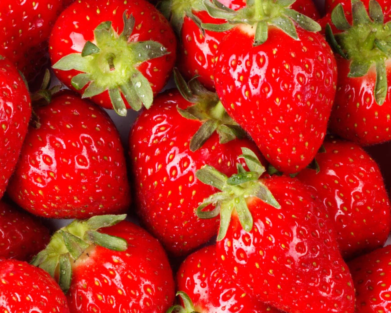 STRAWBERRIES GROWN FRESH PRODUCE FRUIT VEGETABLES PER POUND