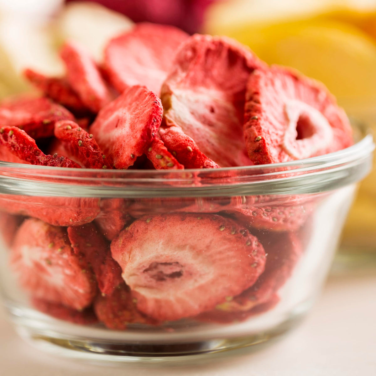 Augason Farms Freeze Dried Sliced Strawberries Can - Gluten Free Snack For Baking, Smoothies, And Emergency Storage - Healthy Individual Fruit Snacks – 6.5 Ounces (18 Servings)