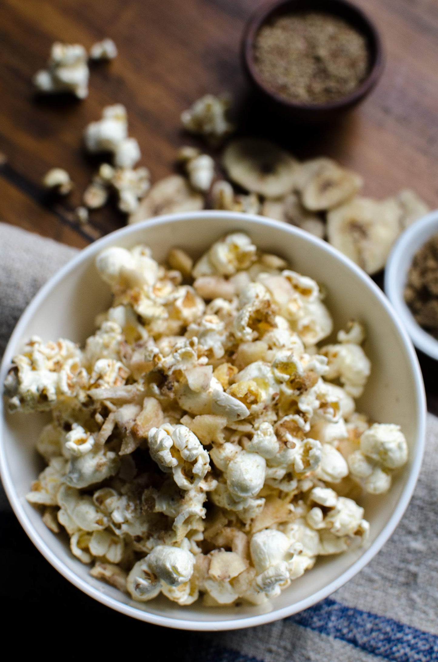 Bobs Red Mill Whole White Popcorn 30-Ounce
