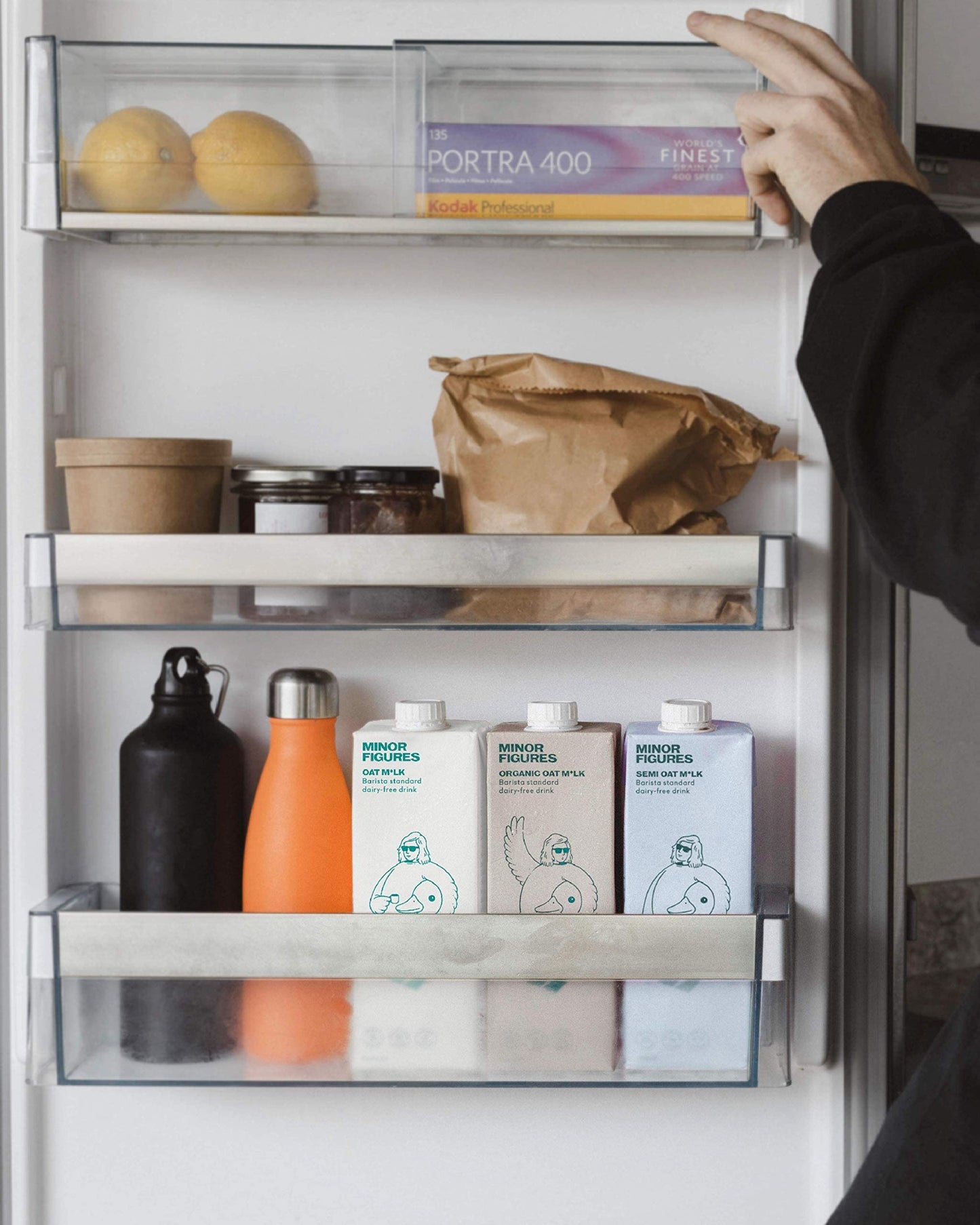 Minor Figures - Oat Milk, Barista Original, 32 Fl oz x 6 Cartons, Dairy Free & Vegan, No Added Sugar, Long Shelf Life