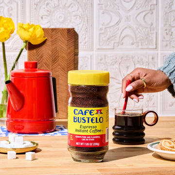 Caf Bustelo Espresso Style Dark Roast Instant Coffee, 7.05 Ounces