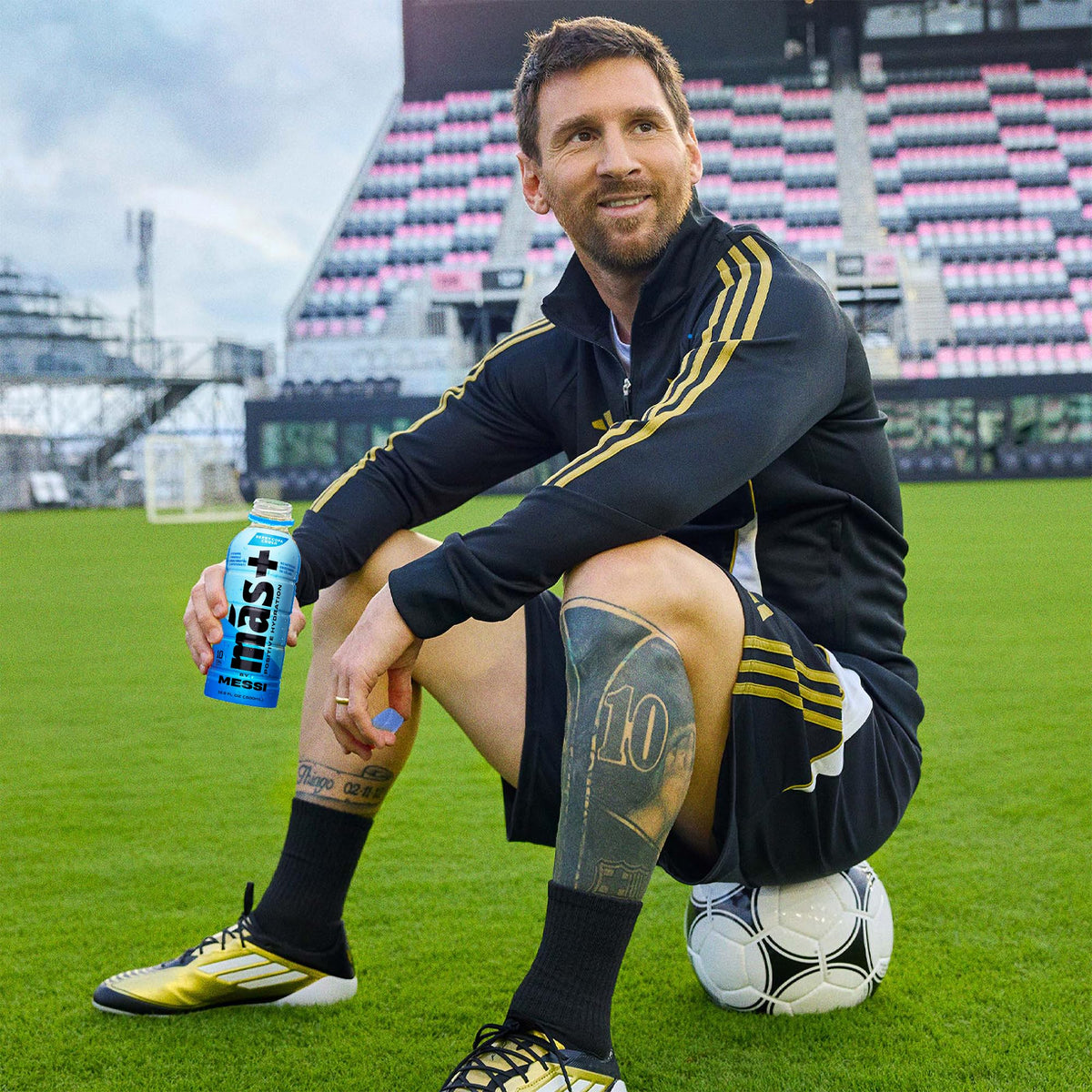 M S+ By Messi 16.9Oz Berry Copa Crush, Sports Drink & Hydration Beverage, Natural Flavors With Vitamins And Electrolytes, No Ar