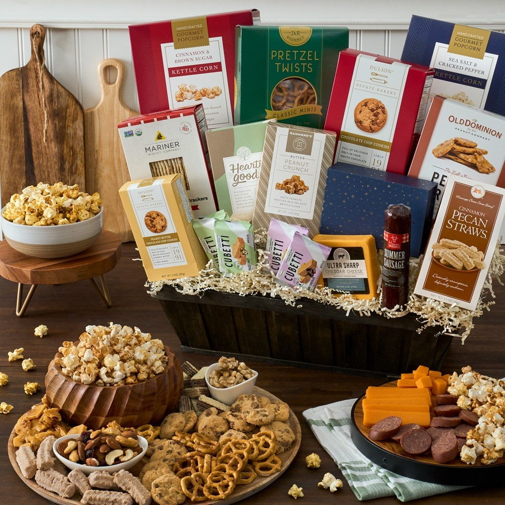 Gourmet Gift Baskets Snack & Chocolate Deluxe Gift Basket, Multicolor