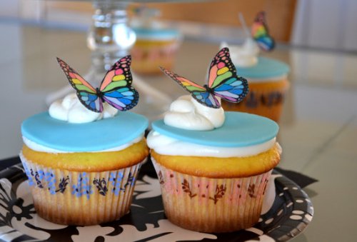 Sugar Robot Inc. Edible Butterflies Cake Toppers, Wafer, 1.5-1.75 inches, Rainbow Monarch