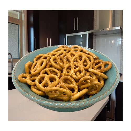 Hanover Organic Ancient Grain Spelt Sea Salt Pretzels Low Fat Cholesterol Trans Fat Free Party Snacks Resealable Container 28 oz