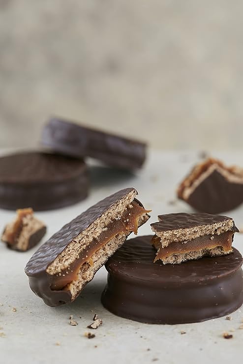 Havanna Alfajores Argentinos - Traditional Argentine Alfajores with Dulce de Leche (Milk caramel)  Coated in Semi-Sweet Havanna Chocolate - The Authentic and Original - Box of 12