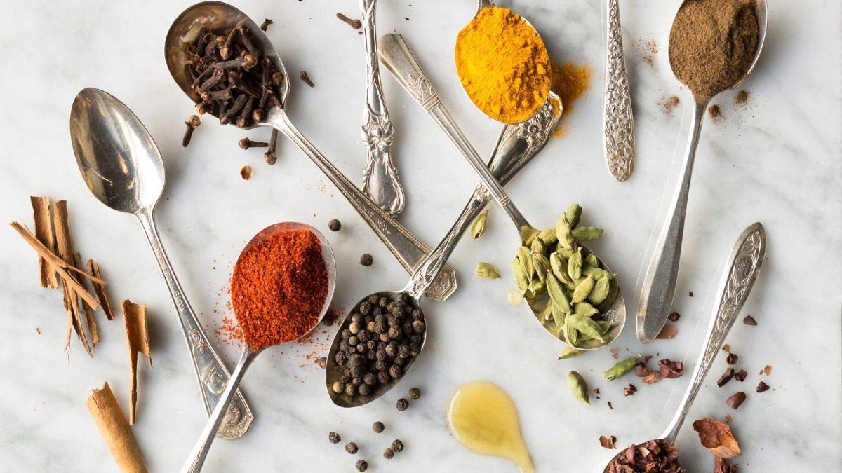 Rishi Tea English Breakfast Tea - Organic Loose Leaf Pure Black Tea, Energizing & Caffeinated, Ideal for Hot or Iced Tea - 16 Ou