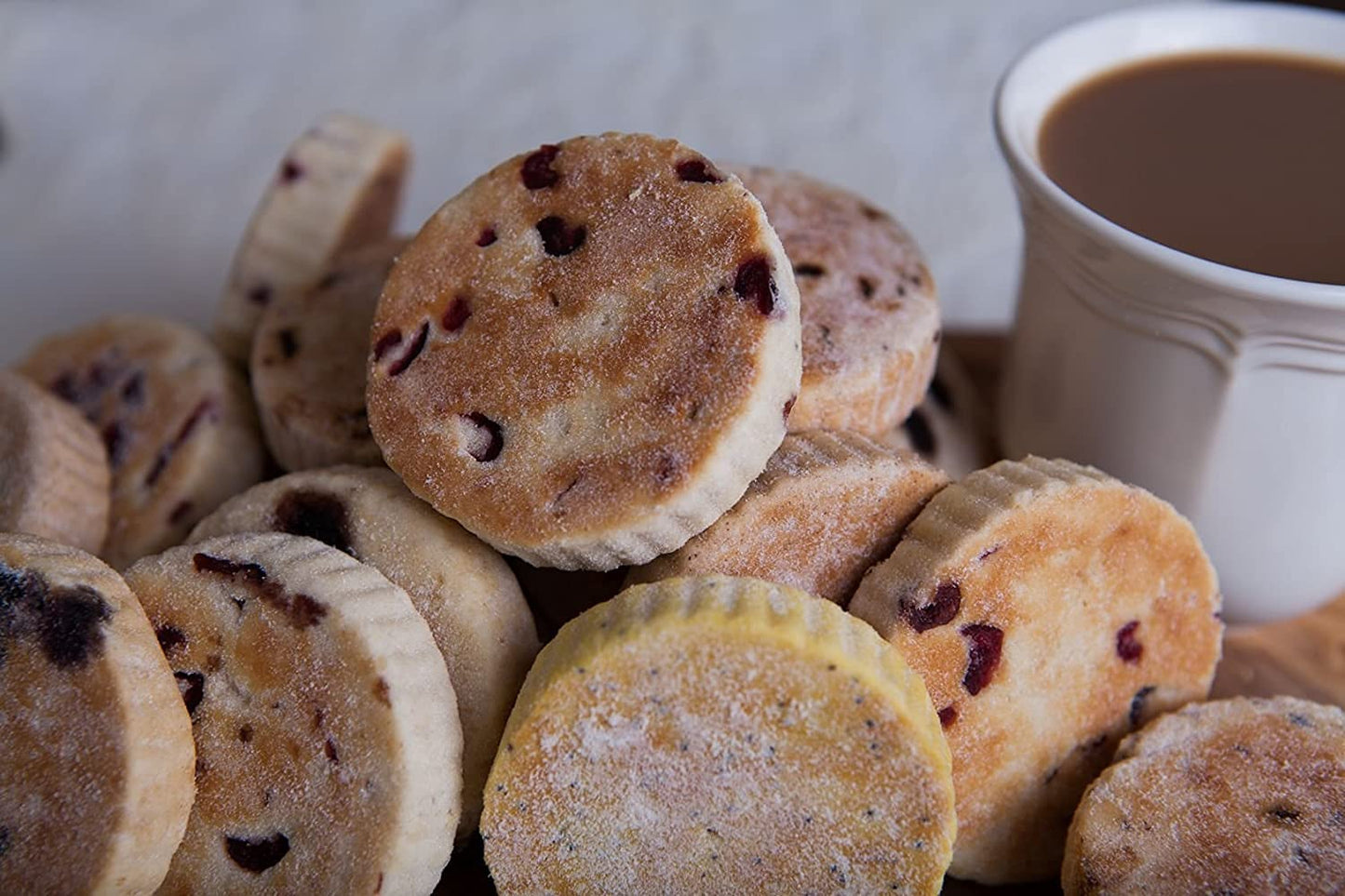 The Welsh Baker Welsh Cakes Variety Box - 2 Flavors (Currant & Cranberry Orange) - 8 Total Cakes - 4 Ounce Packs (Pack of 2)