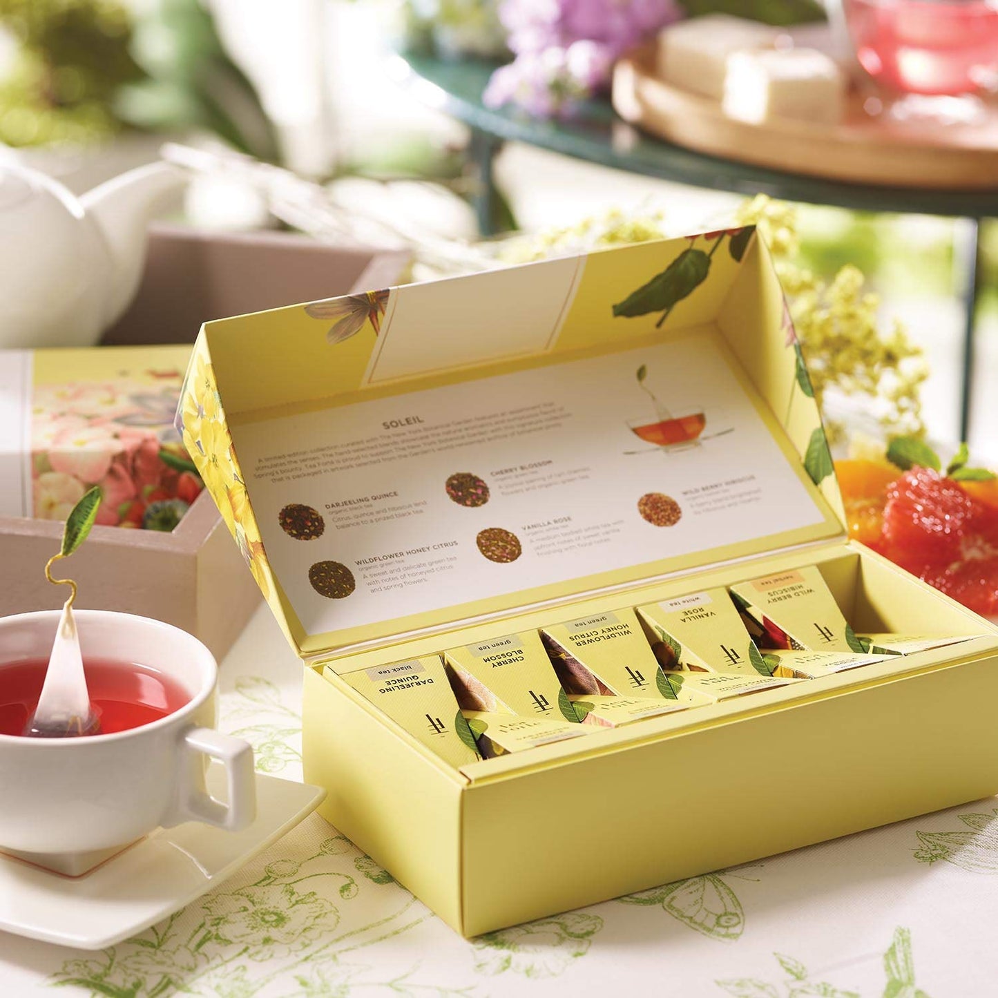 Tea Forte Soleil Organic Fruit And Flower Tea Petite Presentation Box, Sampler Gift Set With 10 Handcrafted Pyramid Tea Infusers