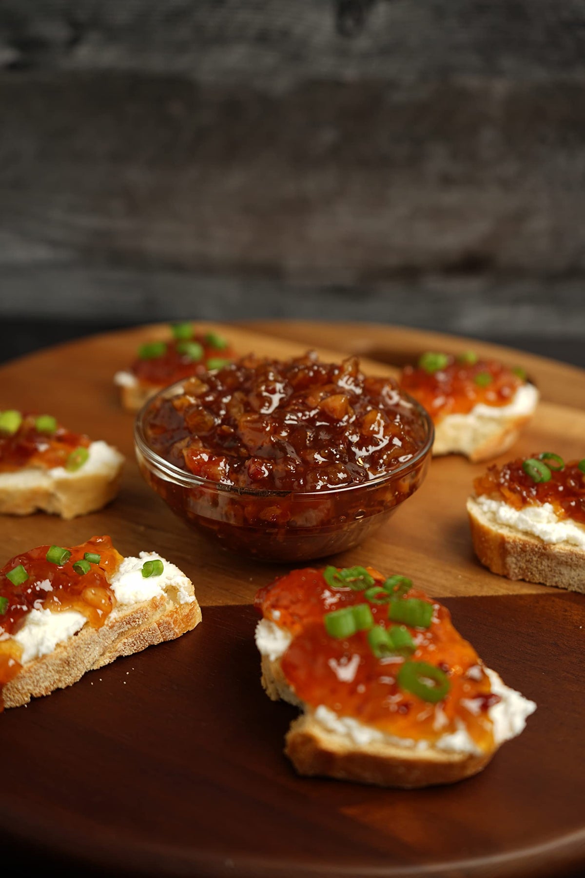 Green Jay Gourmet Bacon Jam - Classic Spread for Burgers  Sandwiches  Toast  Charcuterie - Sweet & Savory Flavoring for Meat Cuts  Poultry  Dressing - Zero Trans Fat  No MSG  Gluten-Free - 20 Ounces