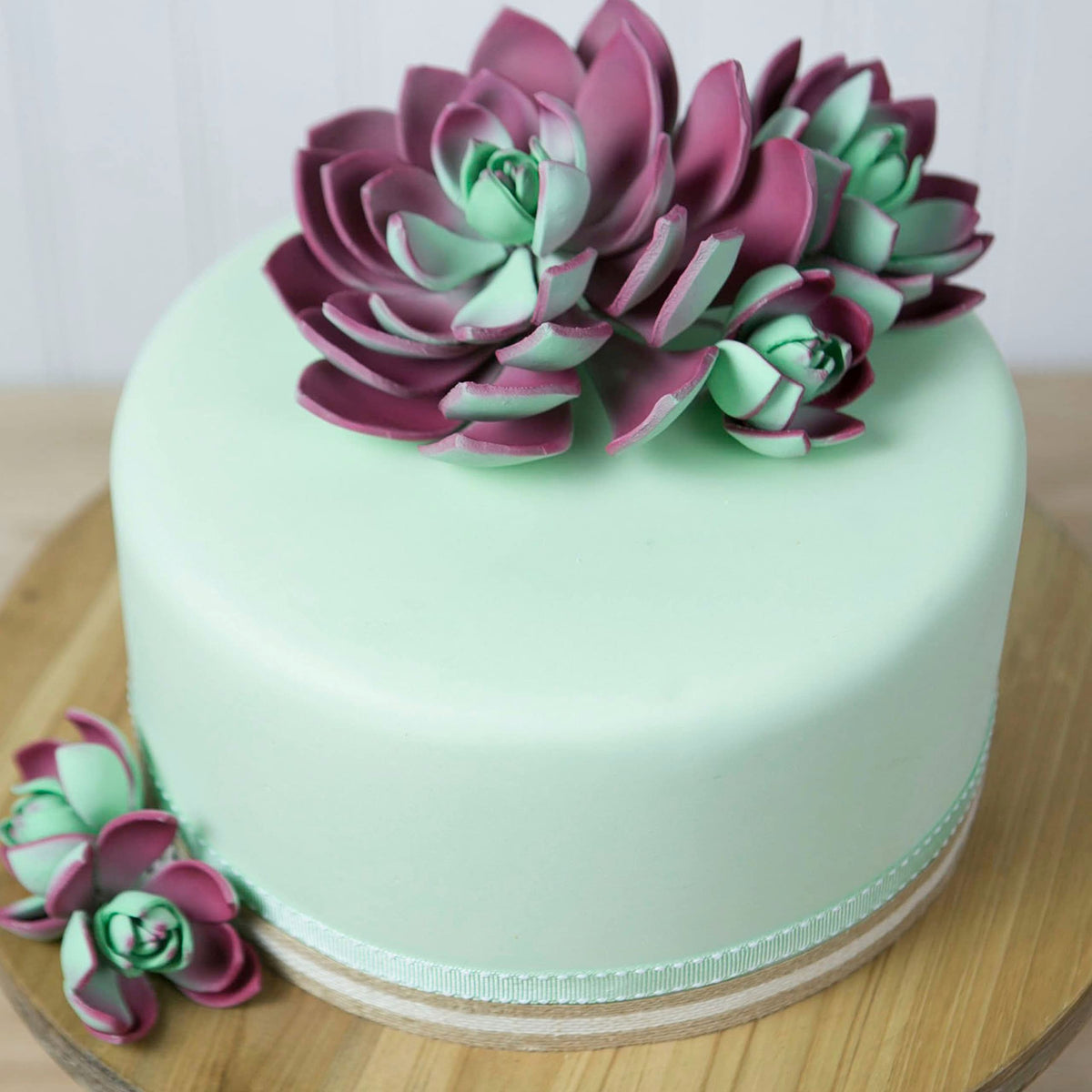 Global Sugar Art Succulent Romeo Sugar Cake Flowers, Assorted With Wire, 3 Count By Chef Alan Tetreault