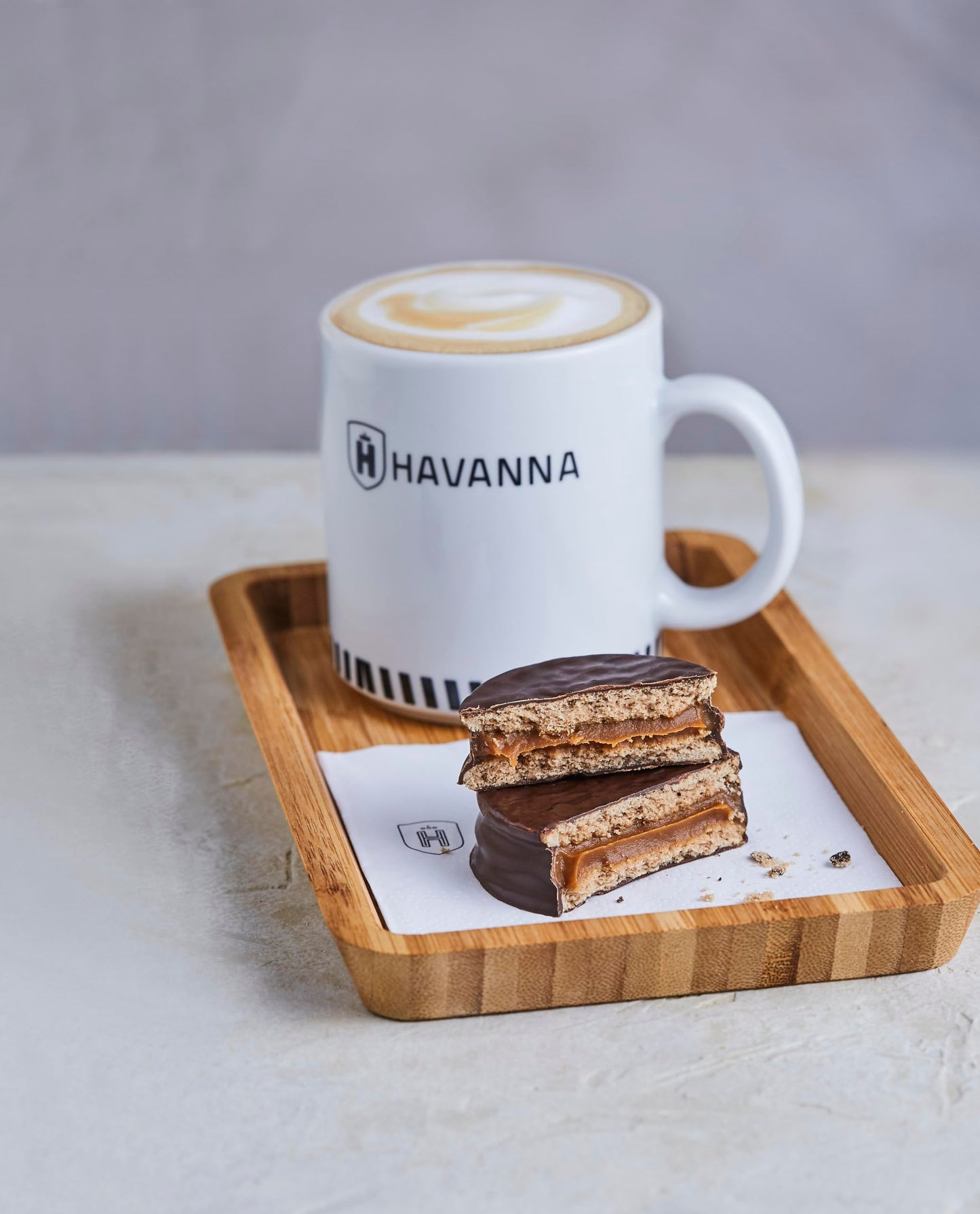 Havanna Alfajores Argentinos - Traditional Argentine Alfajores with Dulce de Leche (Milk caramel)  Coated in Semi-Sweet Havanna Chocolate - The Authentic and Original - Box of 12