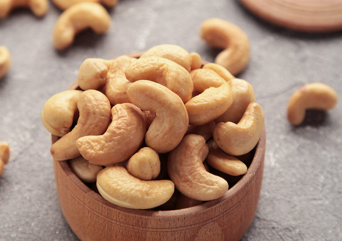 Food to Live Organic Dry Roasted Whole Cashews, 2 Pounds Non-GMO, Unsalted, Oven Roasted Nuts, No Oil Added, Kosher, Vegan, Bulk