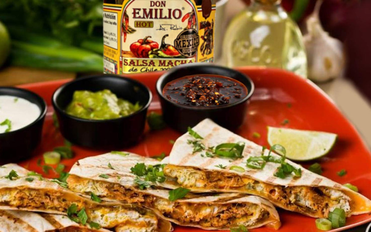 Don Emilio Salsa Macha Hot Chili Sauce, Chili Crisp Oil, Spicy Sauce, Morita Peppers, Natural Chili Paste, 3 Pack of 9 oz