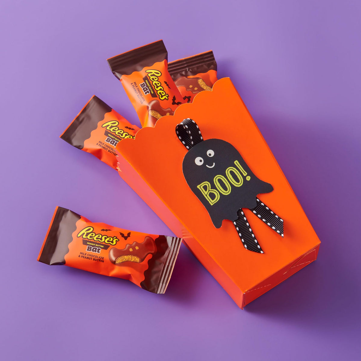 REESES Milk Chocolate Peanut Butter Snack Size Bats, Halloween Candy Bag, 9.6 oz