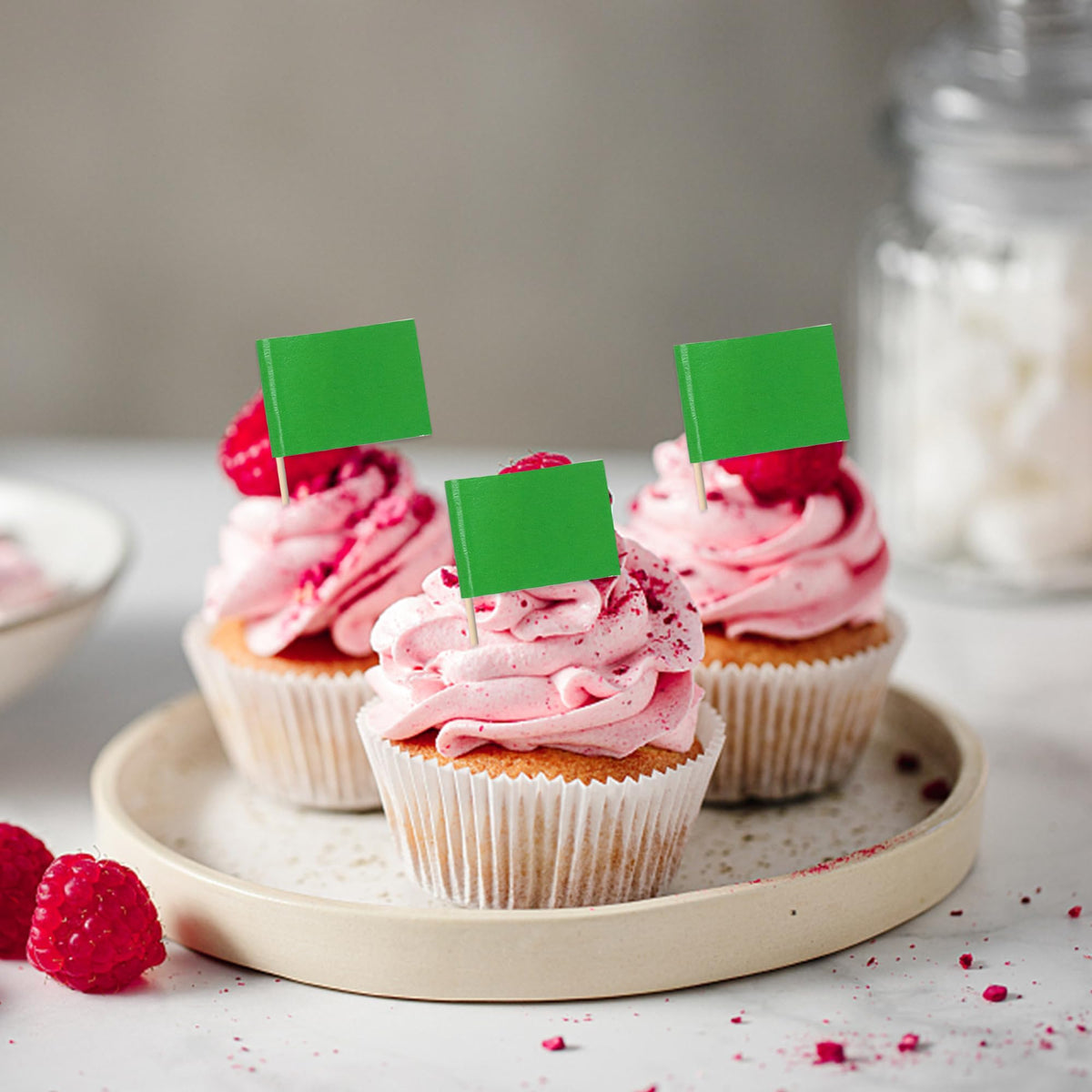 Rssta i Mini Green Flag Cupcake Toppers - 100 Pack, Paper, Race Car Theme Decorations