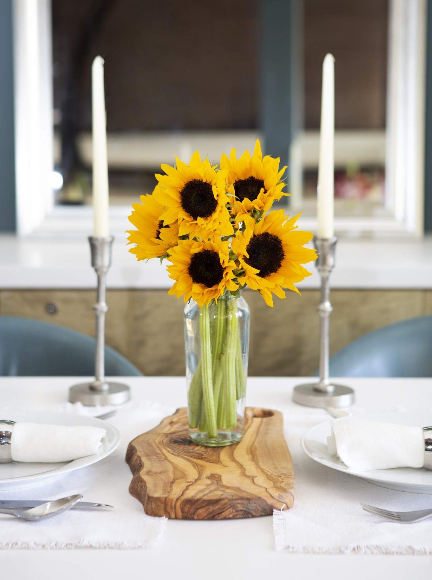KaBloom Flowers - Mothers Day Collection - Smile Bouquet of Fresh Sunflower with Vase - Gift for Birthday  Anniversary  Get Well  Thank You  Valentine  Mothers Day Fresh Flowers