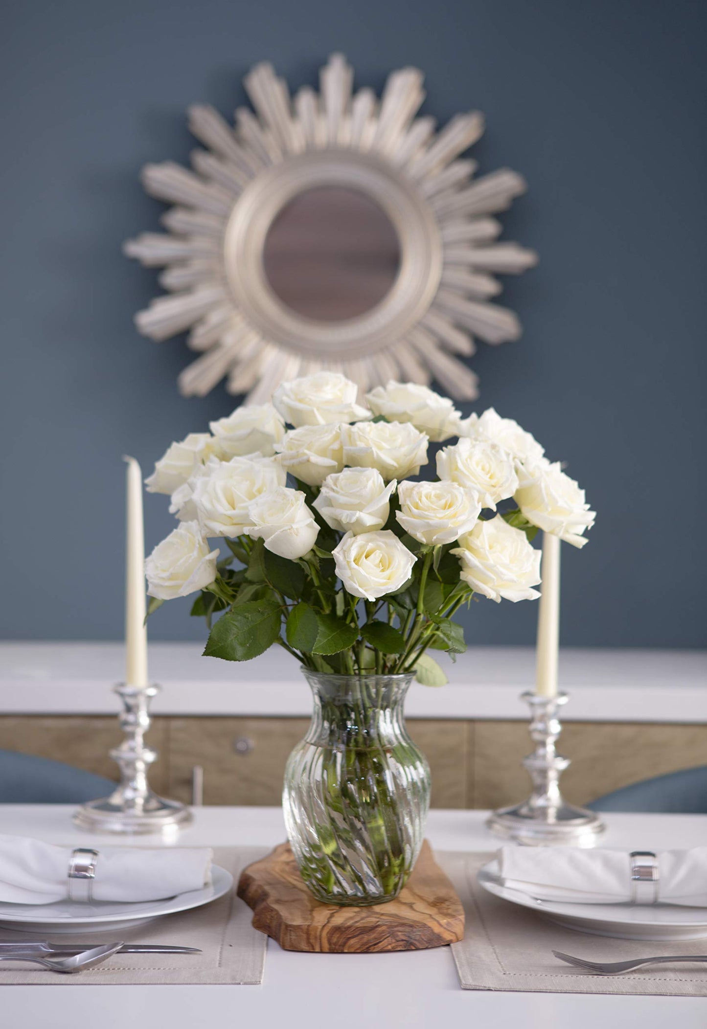 Kabloom Flowers - Mothers Day Collection - Bouquet Of 18 Fresh White Roses (Farm-Fresh, Long-Stem) With Vase. Gift For Birthday, Sympathy,Thank You, Valentine, Mother’S Day Fresh Flowers