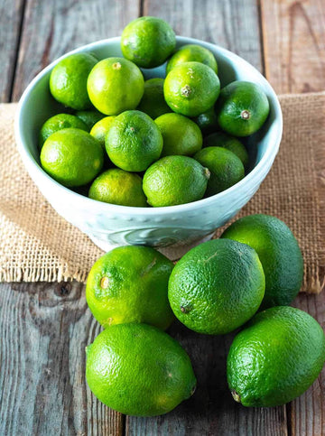 MelissaS Fresh Key Limes  (5 Lb) (Fresh Organic Key Limes (10 Lb))