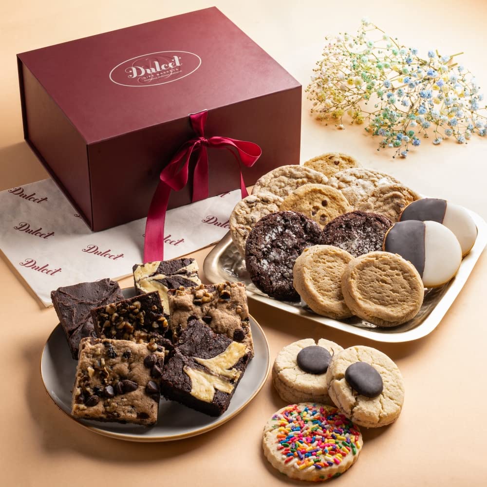 Dulcet Gift Baskets Oven Fresh Cookie And Fudge Brownie Party Gift Basket Great Gift For The Holidays, Friends Him, Her, Mom, Dad, Corporate Gifting, Family & Birthday Celebration