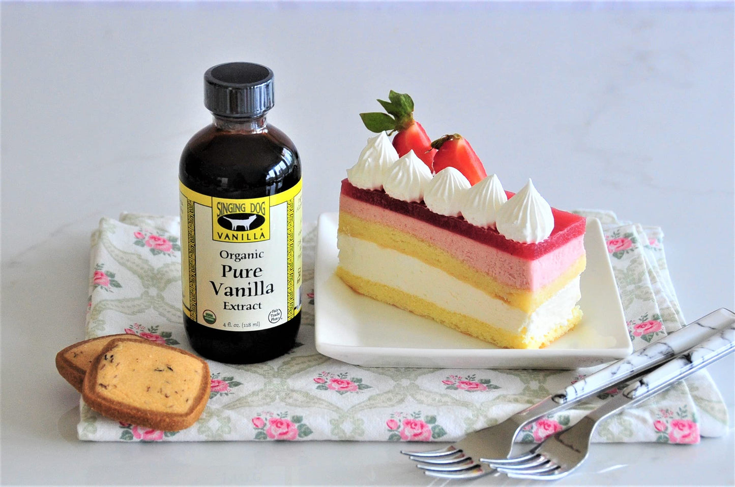 Singing Dog Vanilla Vanilla Extract, 2 Fl Oz (Pack of 1)