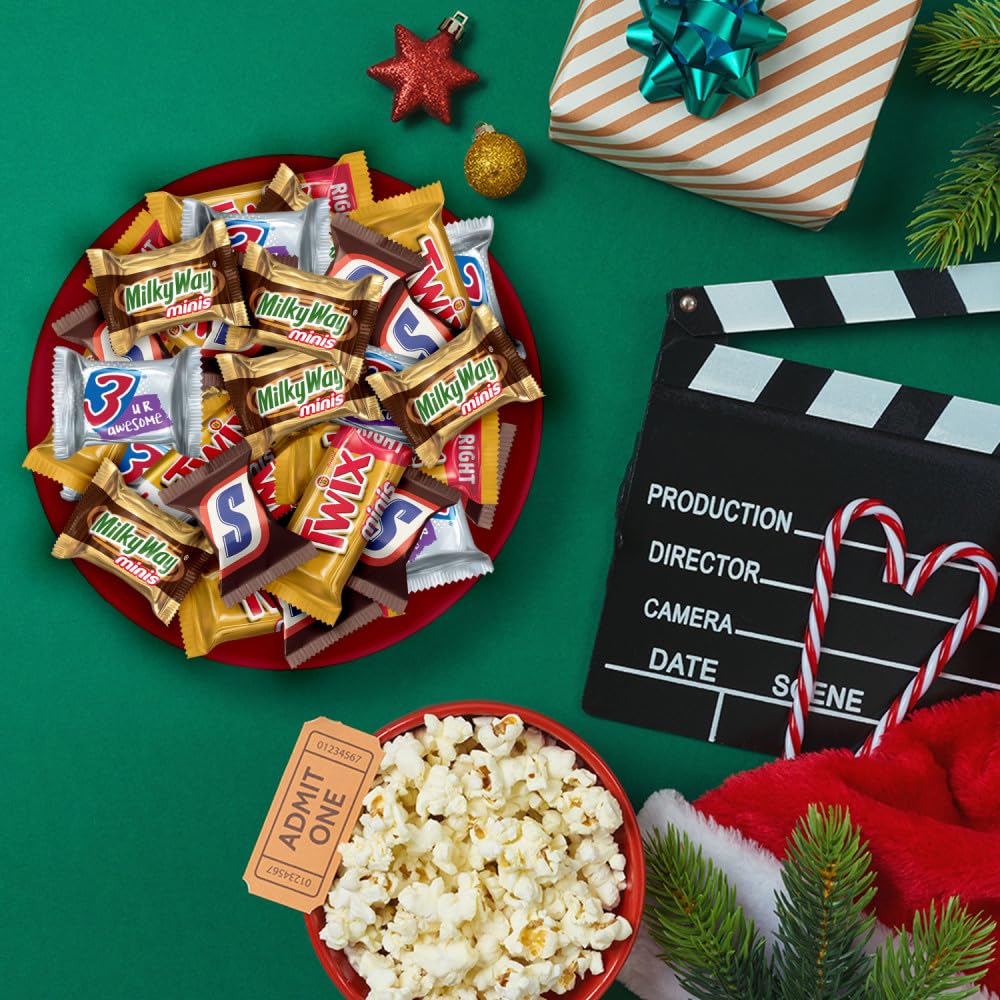 SNICKERS, TWIX, 3 MUSKETEERS & MILKY WAY Christmas Candy Chocolate Bar Variety Pack Bulk Bag