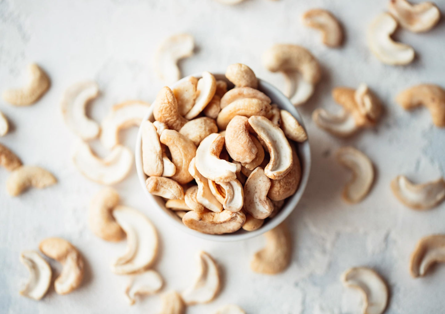 Food To Live Cashew Pieces, 8 Ounces - Kosher, Raw, Vegan, Paleo Friendly, Unsalted, Unroasted, Bulk, Rich In Selenium, Zinc, Ma