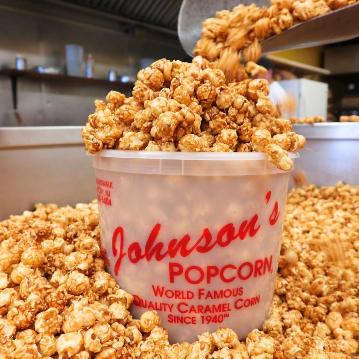 Johnson'S Popcorn Caramel Popcorn Handmade, Freshly Popped Gourmet Sweet & Crunchy Delicious Treat For Family Parties, Movie Nig
