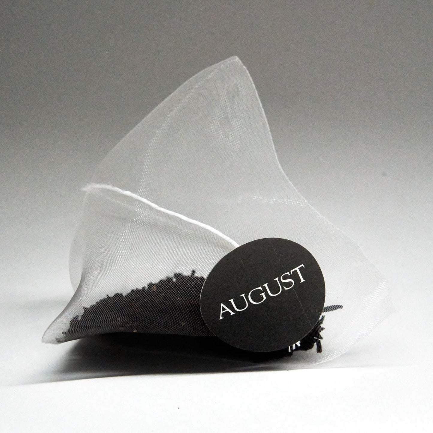 August Uncommon Tea Bold Holiday Black Tea Bags, Vegan, Non-GMO, High Caffeine, 15ct, 1.8 oz, Recyclable Can