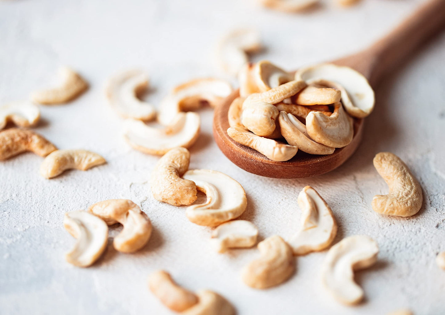 Food To Live - Organic Cashew Pieces, 16 Pounds - Non-Gmo, Kosher, Raw, Vegan, Unsalted, Unroasted, Bulk