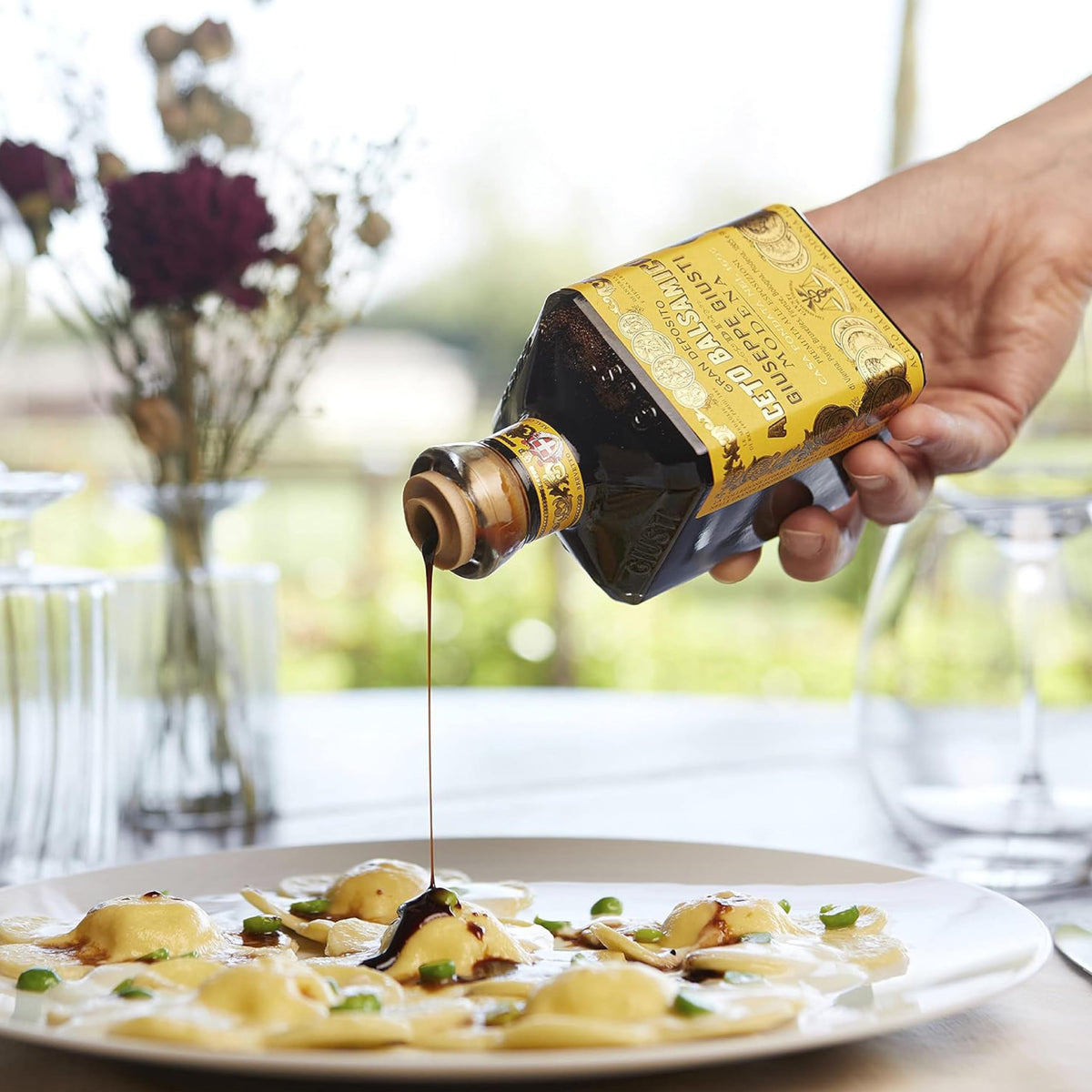 Giusti Balsamic Vinegar Of Modena Igp – Extra Thick & Rich Aceto Balsamico Di Modena, Matured In Traditional Aging Casks, 4 Gold Medals, Made In Italy, Customized Gift Box – 8.45 Fl Oz (250 Ml)