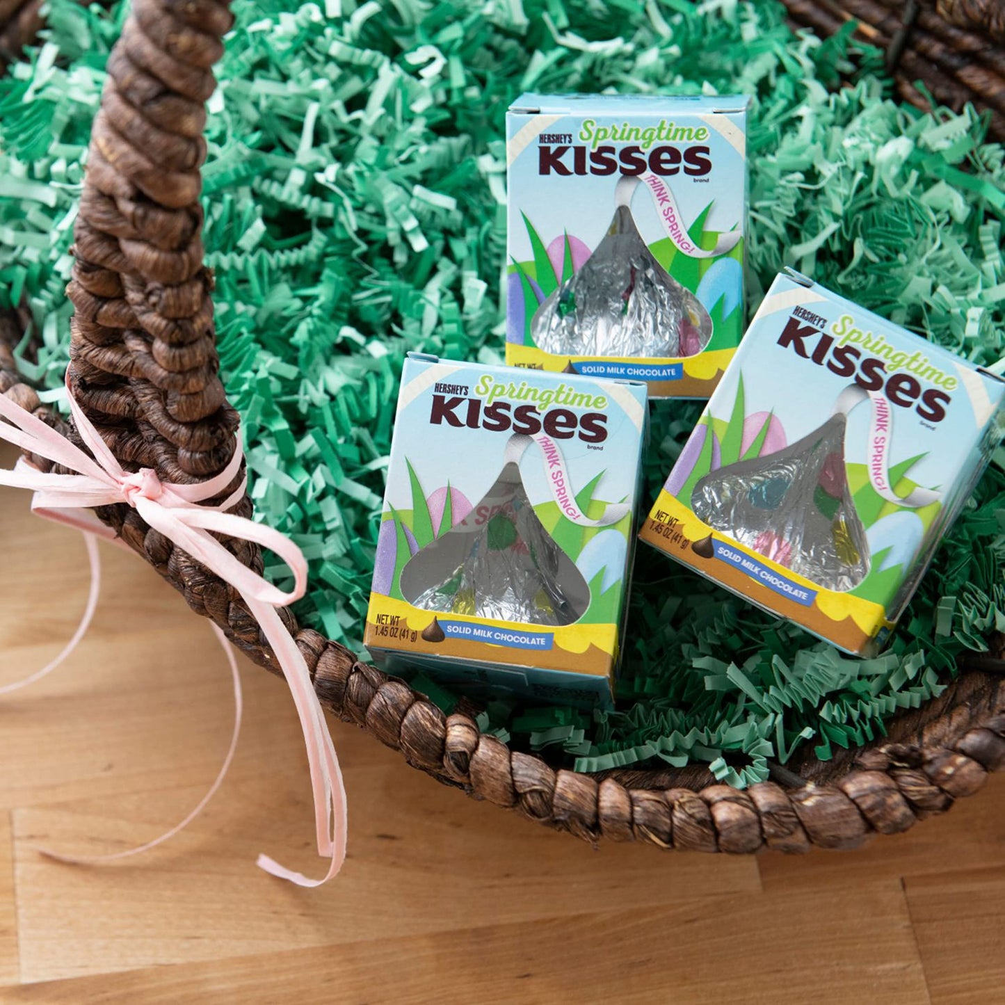 HERSHEYS KISSES Solid Milk Chocolate Gift Box, 1.45 oz, Pastel Easter Candy