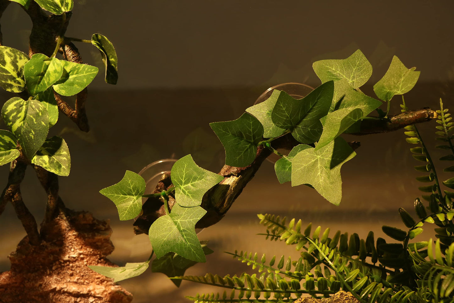 Aqua Kt Reptile Corner Branch Terrarium Plant Decoration With Suction Cup For Amphibian Lizard Snake Climbing