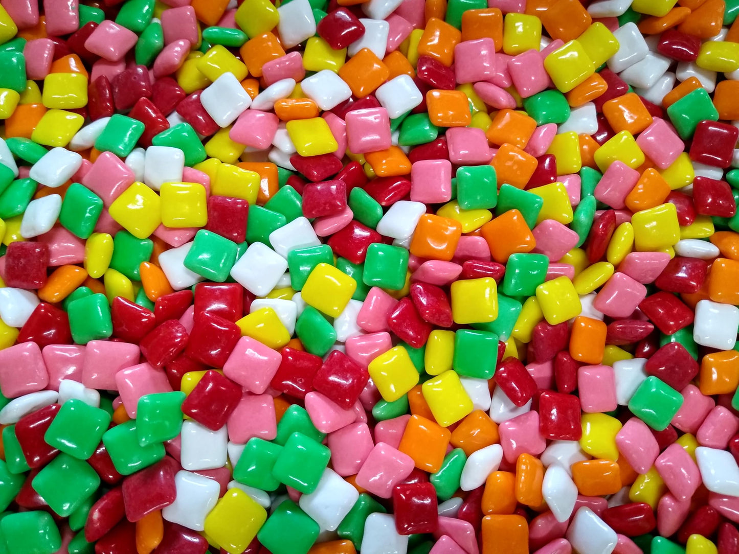 Chiclet Gum - 1 lb of Fresh Delicious Fruti Flavored Square Tab Crunchy Shell Chewing Gum