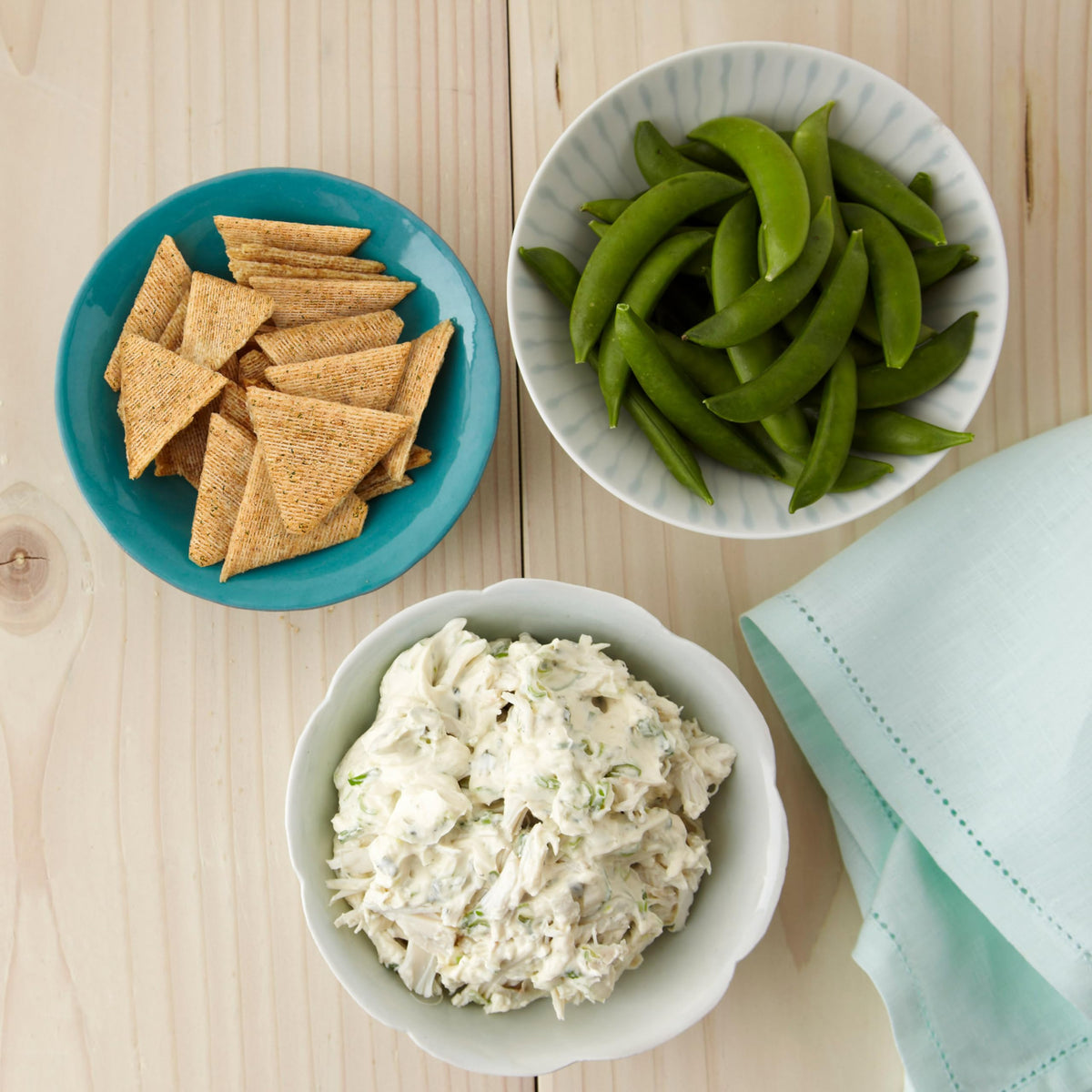 Triscuit Thin Crisps Sour Cream & Onion Whole Grain Wheat Crackers, Lunch Snacks, Bulk Snack Crackers, 6-7.1 oz Boxes