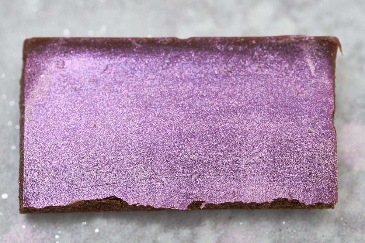 Bakell - Pink Iridescent Luster Dust & Paint - (4G, 1X Jar) | Edible Radiance For Baking, Decorations, And Beverages