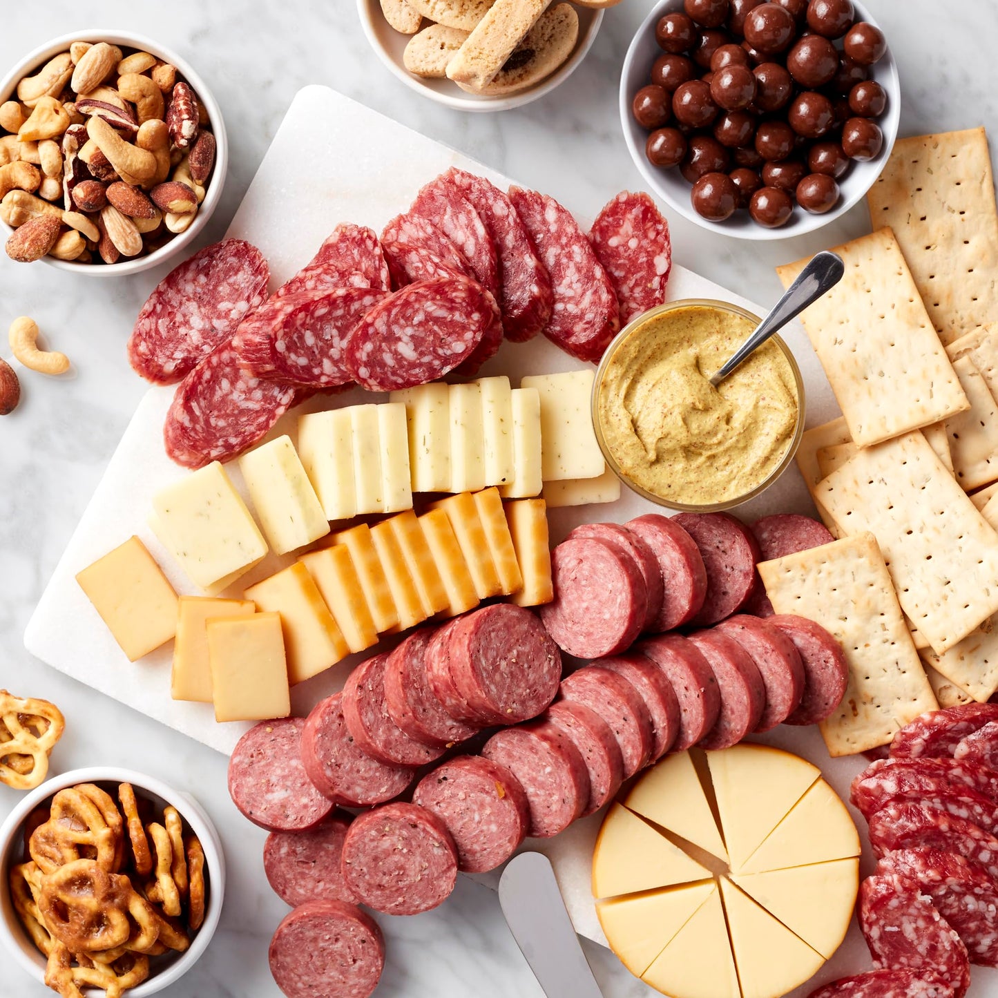 Hickory Farms Deluxe Charcuterie Meat And Cheese Gift Basket | Summer Sausage | Fathers Day | Mothers Day | Easter | Christmas | Holiday | Housewarming |Care Package?