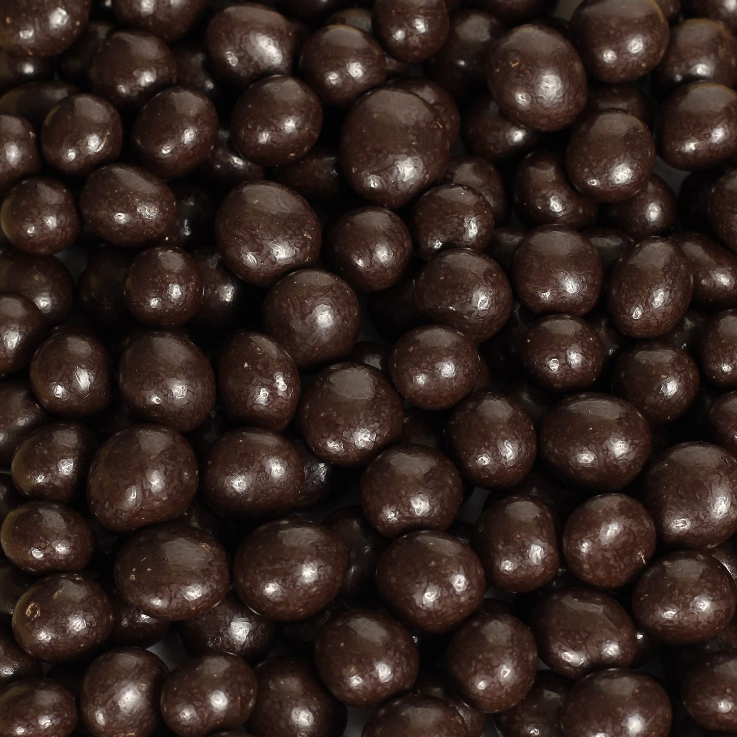 Gourmet Dark Chocolate Covered Blueberries By It'S Delish, Half Pound 8 Oz Bag | Dark Chocolate Covered Fruit With Real Dried Bl
