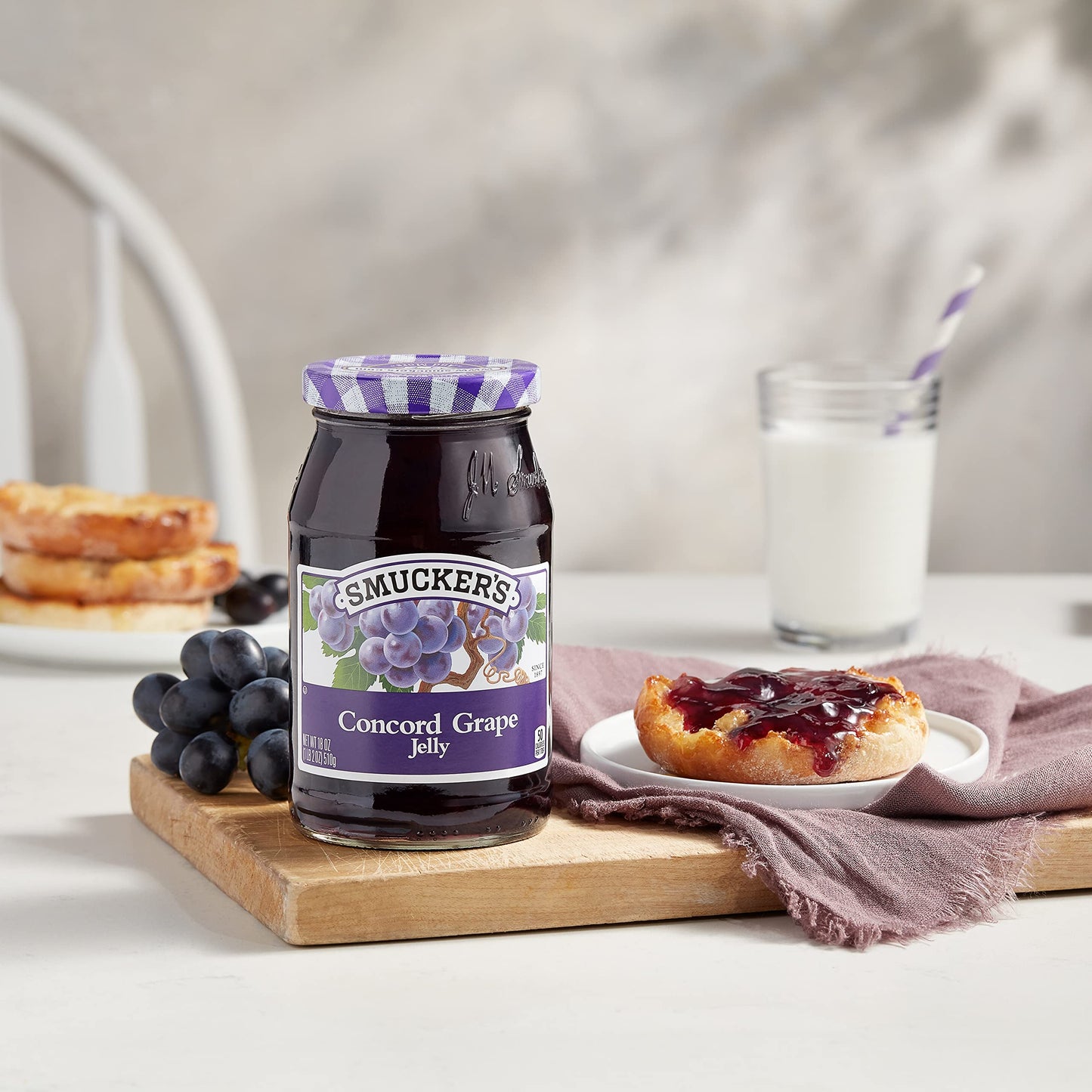 Smuckers Concord Grape Jelly, 18 Ounces