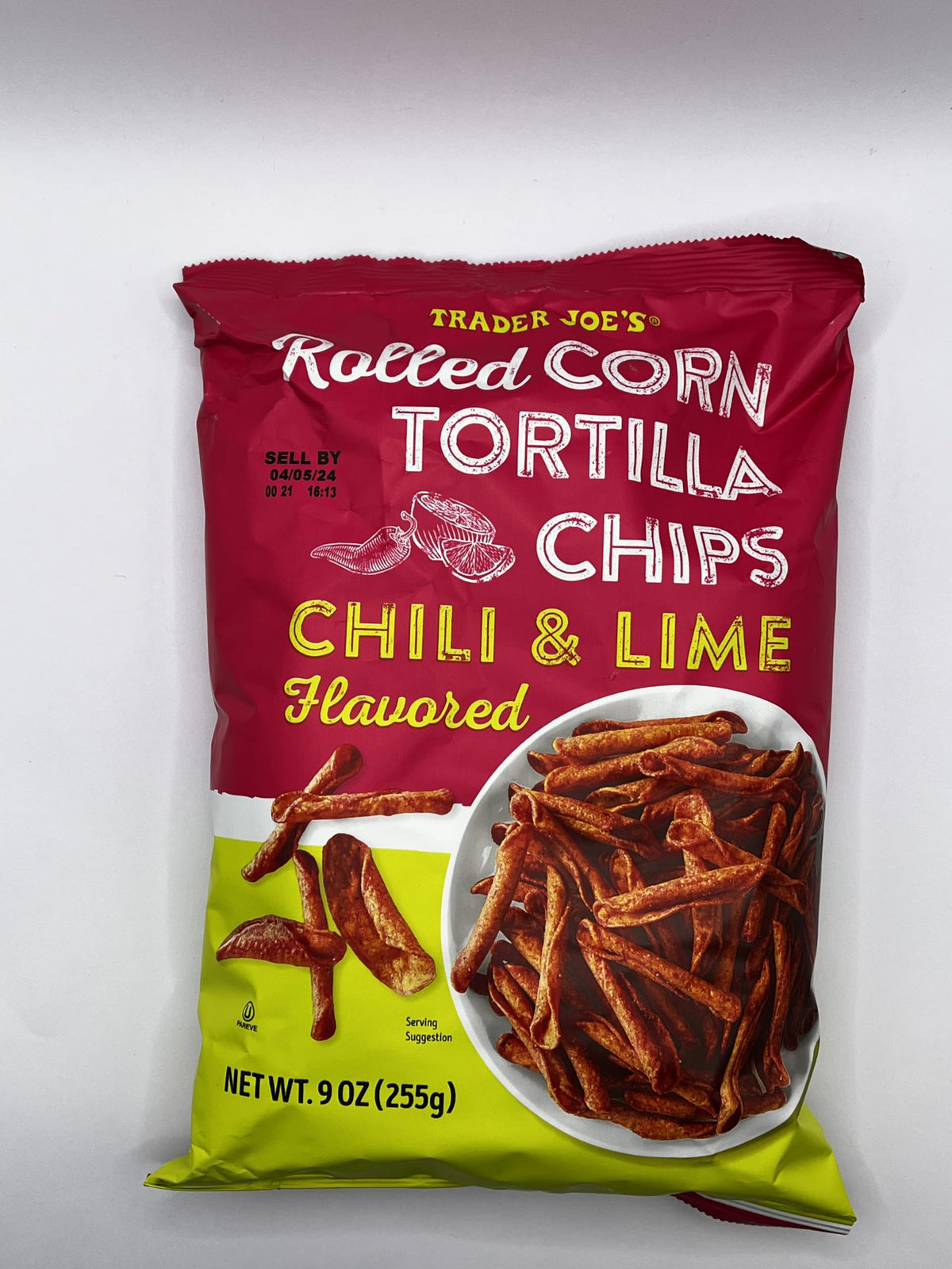 Trader Joe'S Rolled Corn Tortilla Chips Chili & Lime Flavored With Grafton Way Chip Clip (1 Pack)