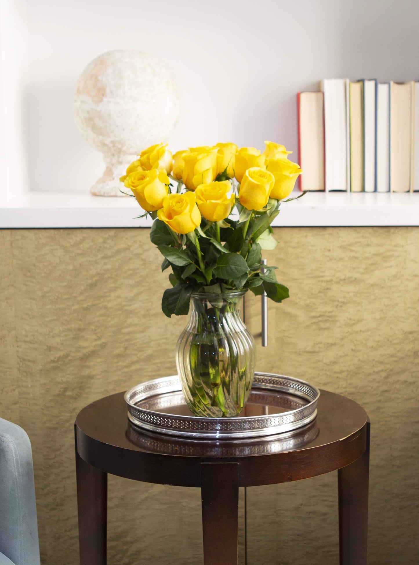 Kabloom Flowers - Bouquet Of 12 Fresh Yellow Roses (Farm-Fresh, Long-Stem) With Vase - Gift For Birthday, Sympathy, Anniversary, Get Well, Thank You, Valentine, Mother’S Day Fresh Flowers