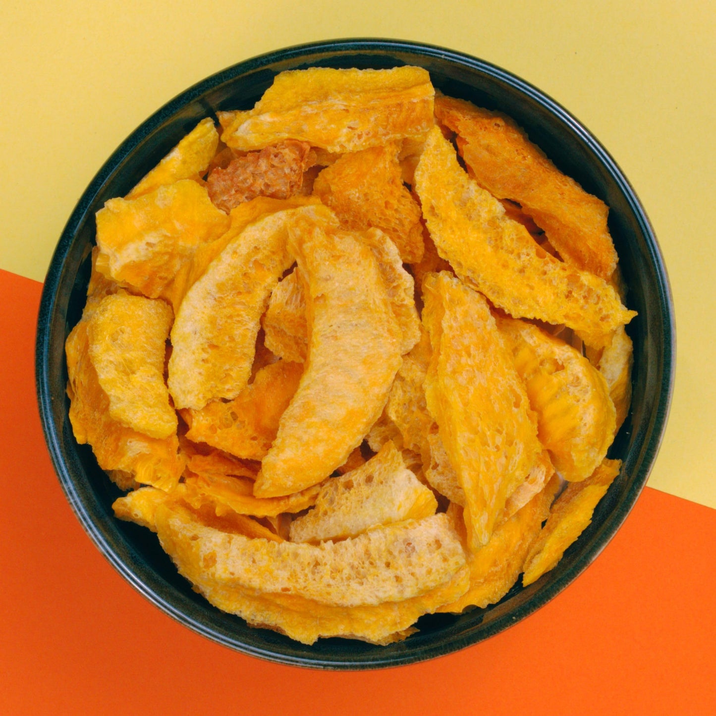 Yammy Dried Mango Chips Like Freeze Dried Fruit, No Sugar Added Crispy Dry Slices of Mangoes, Unsweetened Dehydrated Healthy Sna