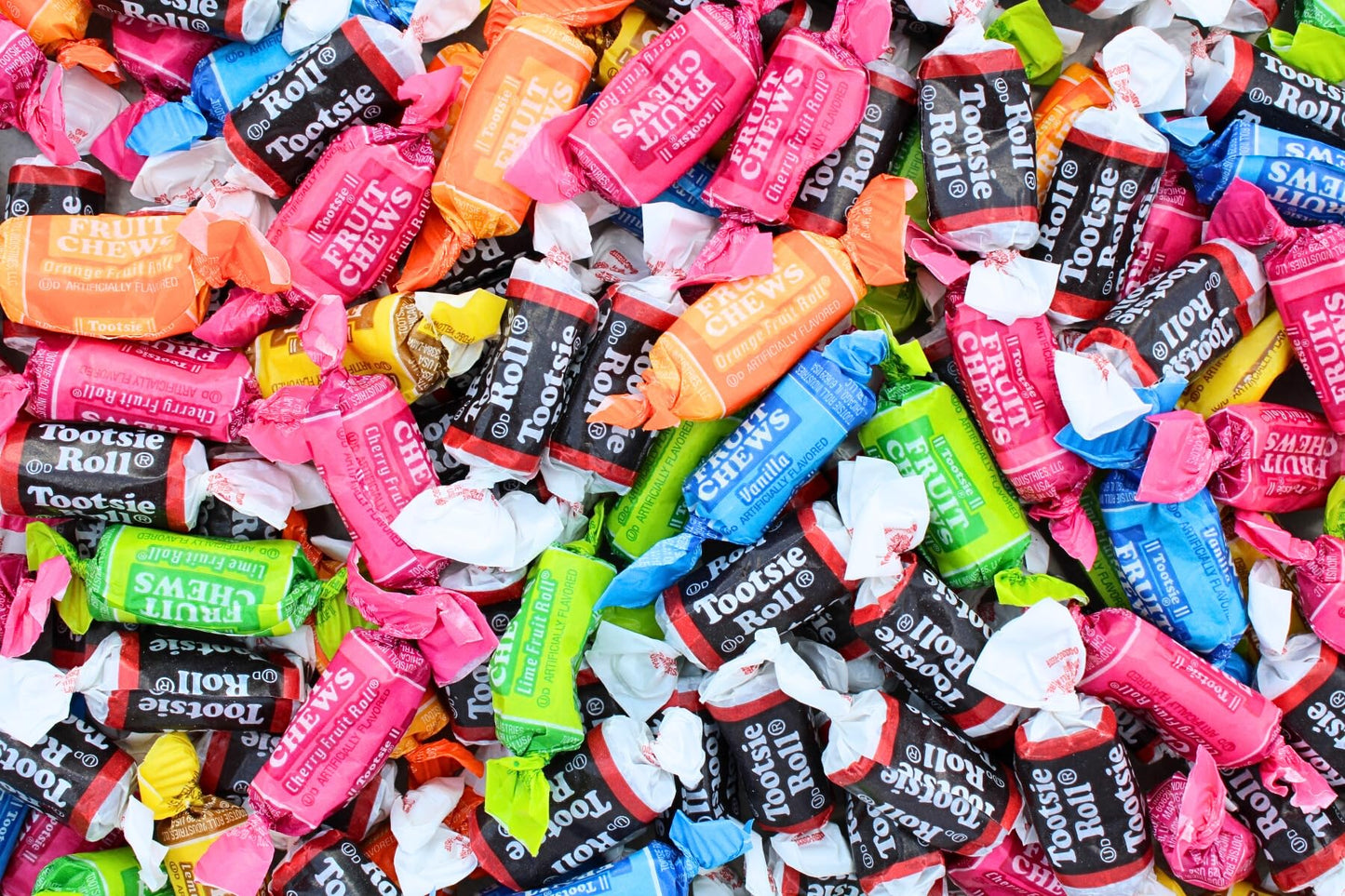 QUEEN CITY CANDY CAVE Assorted Flavored Mini Tootsie Rolls, Individually Wrapped, 5 Pound Bulk Candy
