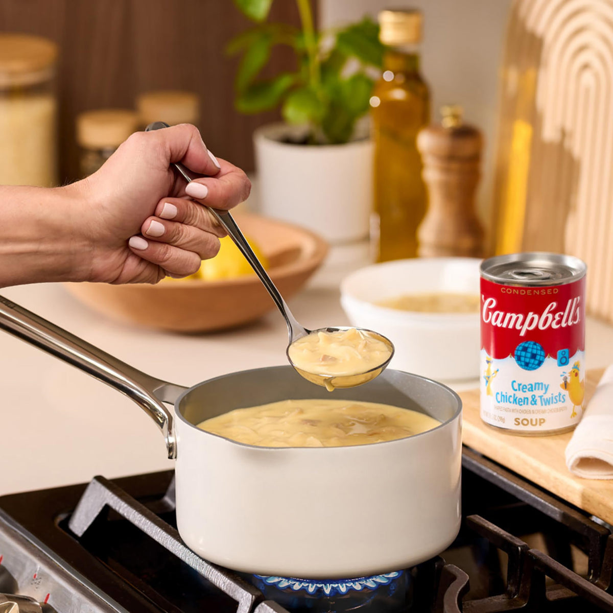 Campbell's Kids Creamy Chicken and Twists Soup, 10.5 oz Can - Perfect for Kids, Convenient Meal Option