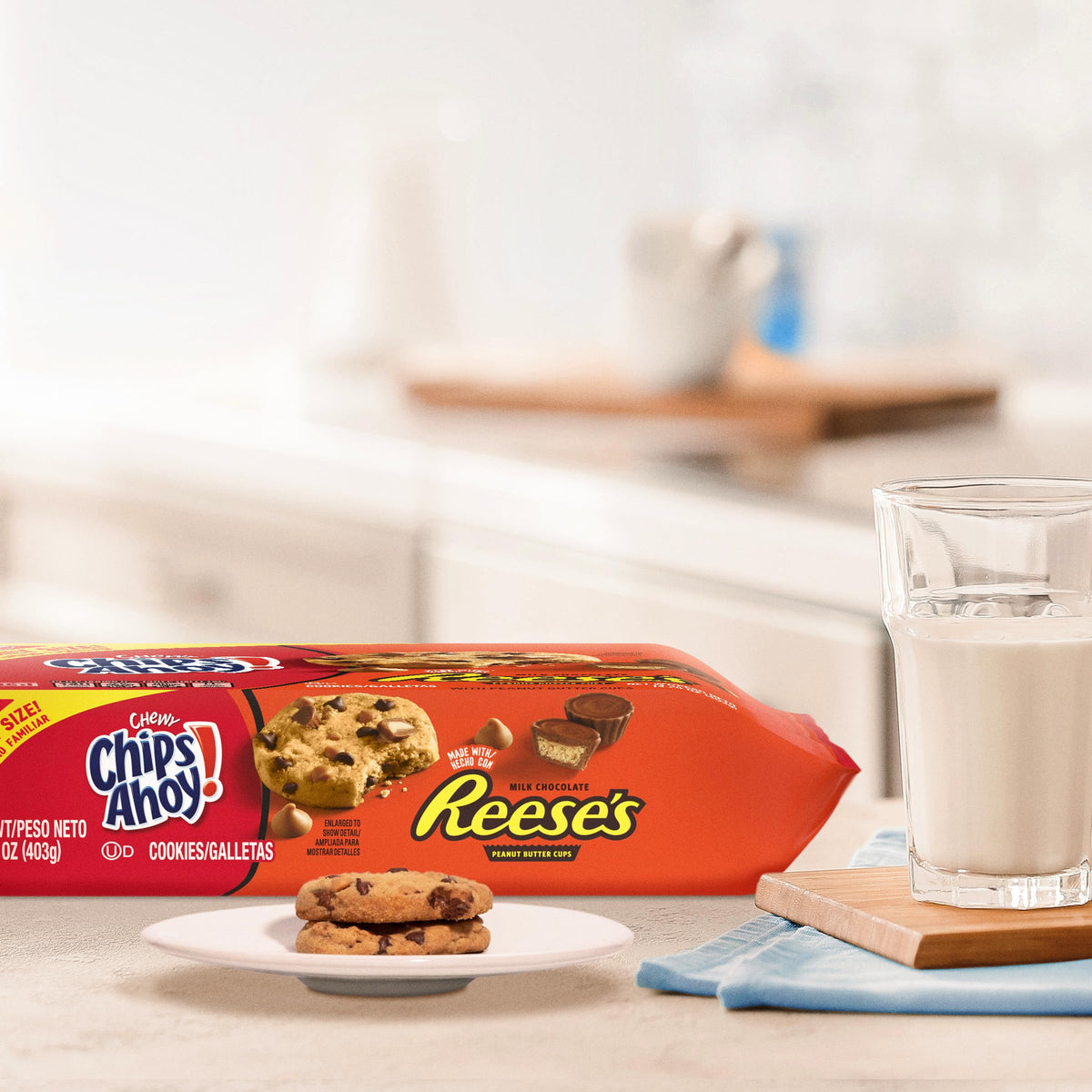 Chips Ahoy! Chewy Chocolate Chip Cookies With Reese'S Peanut Butter Cups, Family Size, 14.25 Oz